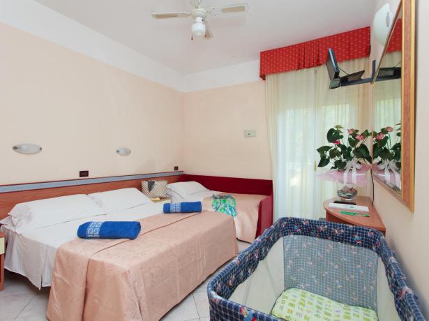 hotelkingmarte en offer-long-weekend-of-june-2-in-village-in-lido-di-classe-romagna-riviera 014