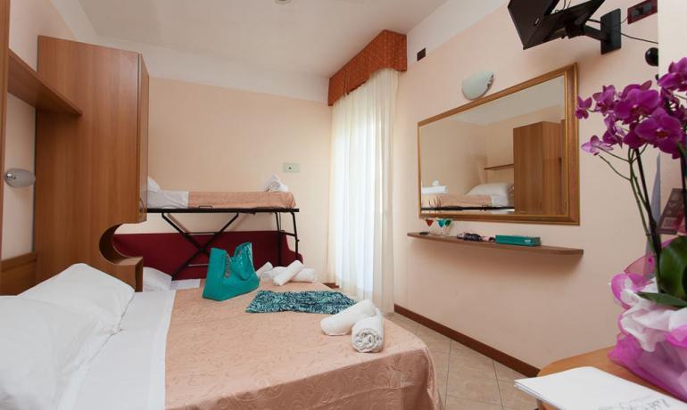 hotelkingmarte de angebot-august-last-minute-familienhotel-lido-di-classe 004
